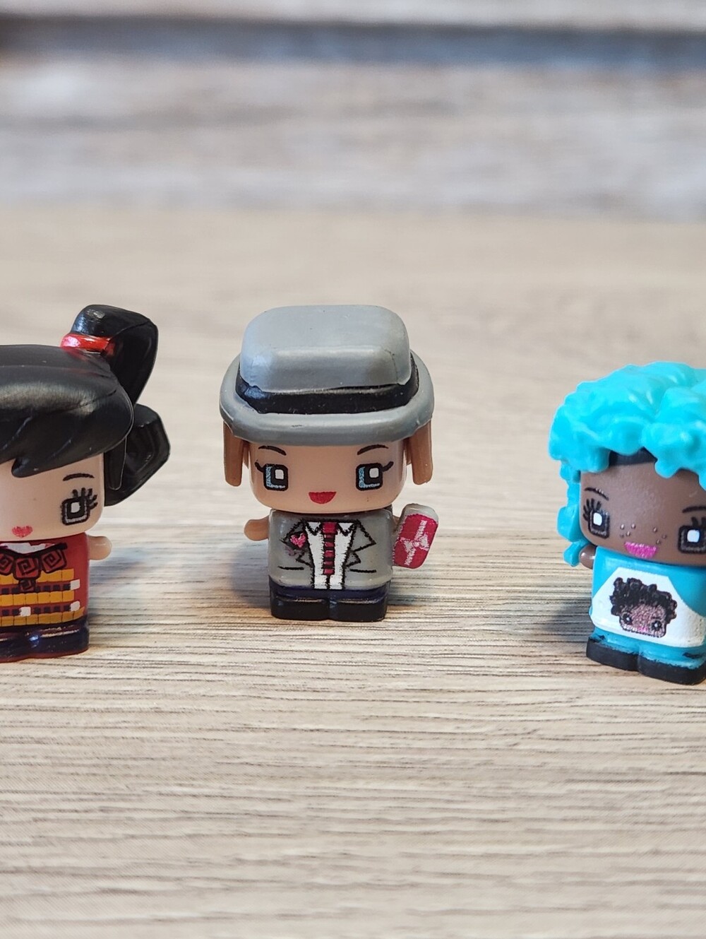 Mini Mixie Q figures 3 figures